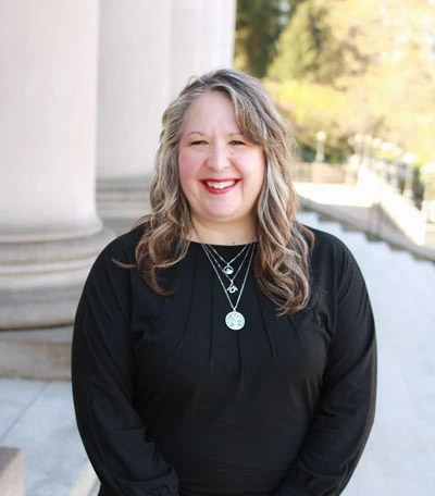 Becki, Financial Coordinator